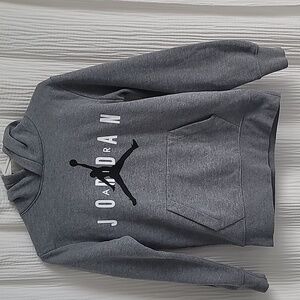 Boys Air Jordan Hoodie, grey, size M.